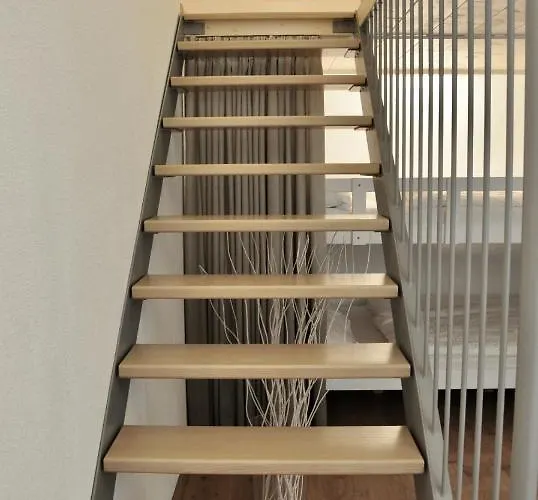 Modern Family In Center